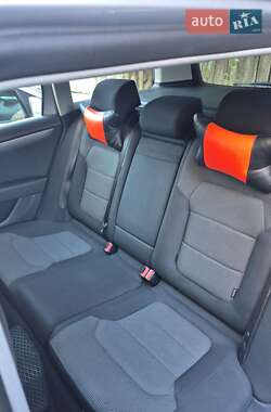 Універсал Volkswagen Passat 2011 в 