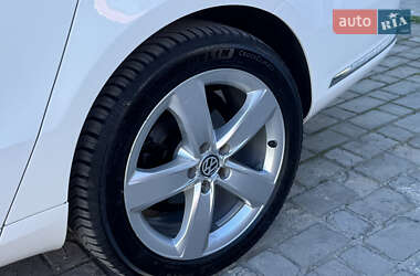 Универсал Volkswagen Passat 2011 в 