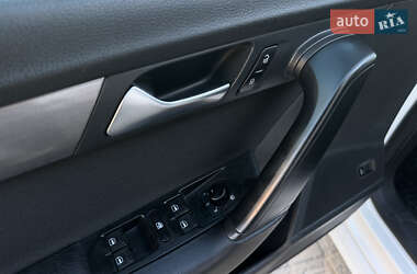 Универсал Volkswagen Passat 2011 в 