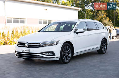 Универсал Volkswagen Passat 2020 в Луцке