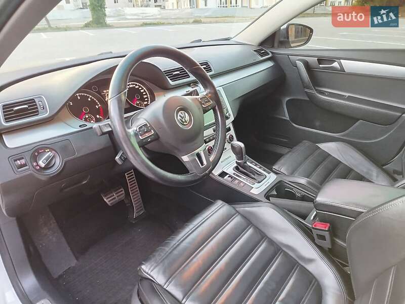 Универсал Volkswagen Passat 2014 в Виннице