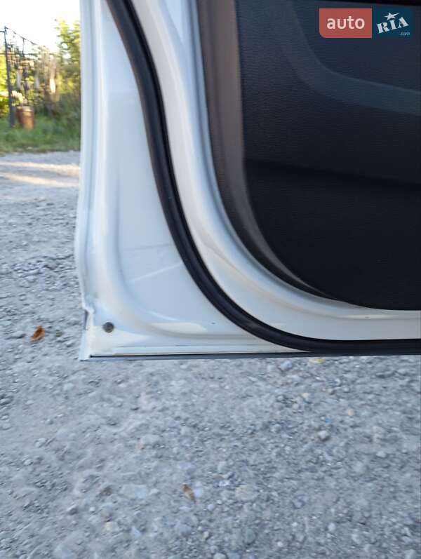 Универсал Volkswagen Passat 2015 в Зборове