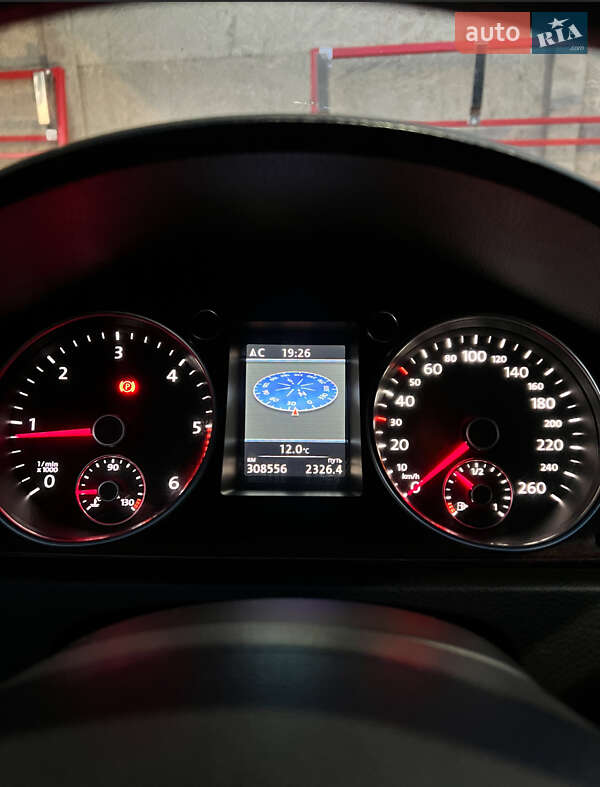 Универсал Volkswagen Passat 2011 в Косове