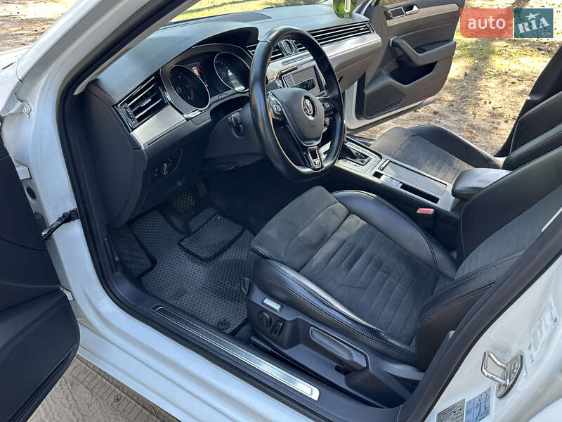 Універсал Volkswagen Passat 2015 в Кропивницькому