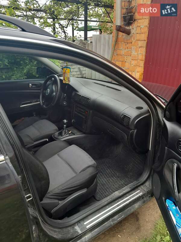 Универсал Volkswagen Passat 2003 в Черновцах