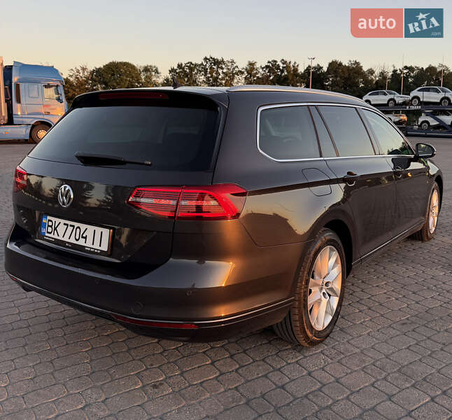 Универсал Volkswagen Passat 2018 в Радивилове