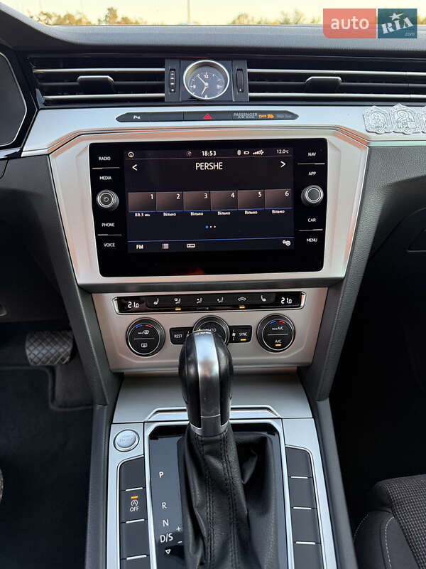 Универсал Volkswagen Passat 2018 в Радивилове