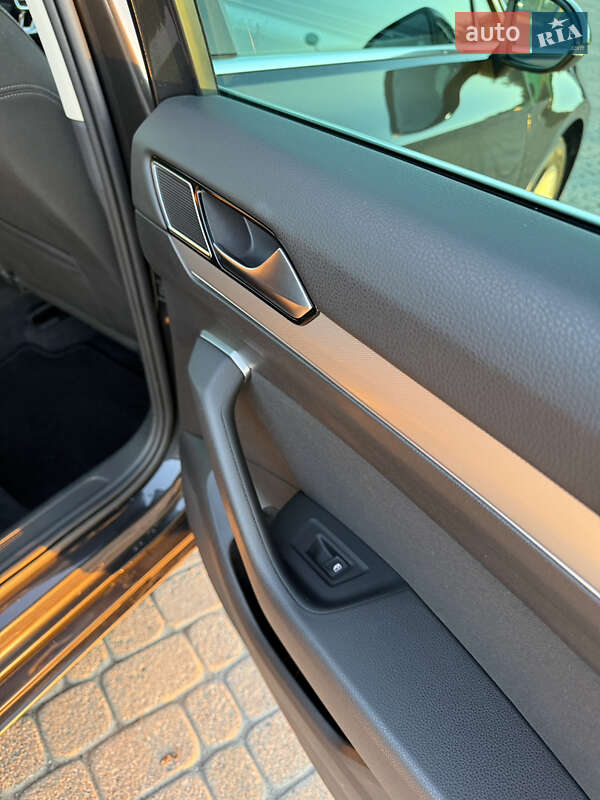 Универсал Volkswagen Passat 2018 в Радивилове