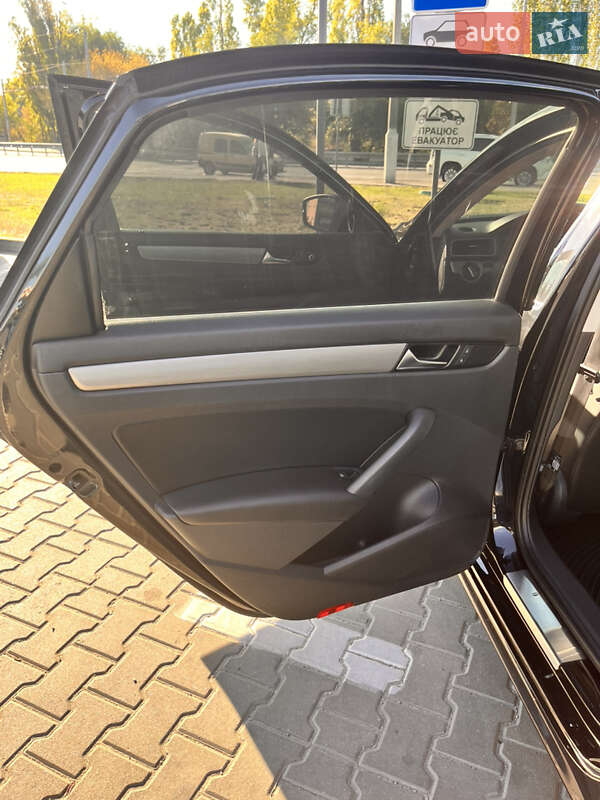 Седан Volkswagen Passat 2014 в Днепре фото 22 Седан Volkswagen Passat 2014 в Днепре