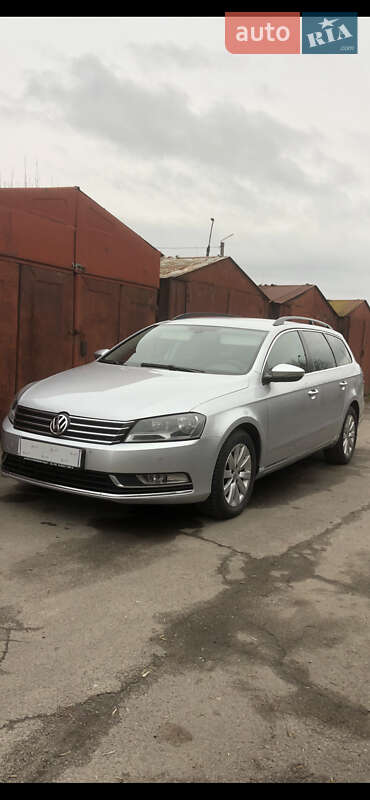 Volkswagen Passat 2011 Volkswagen Passat 2011