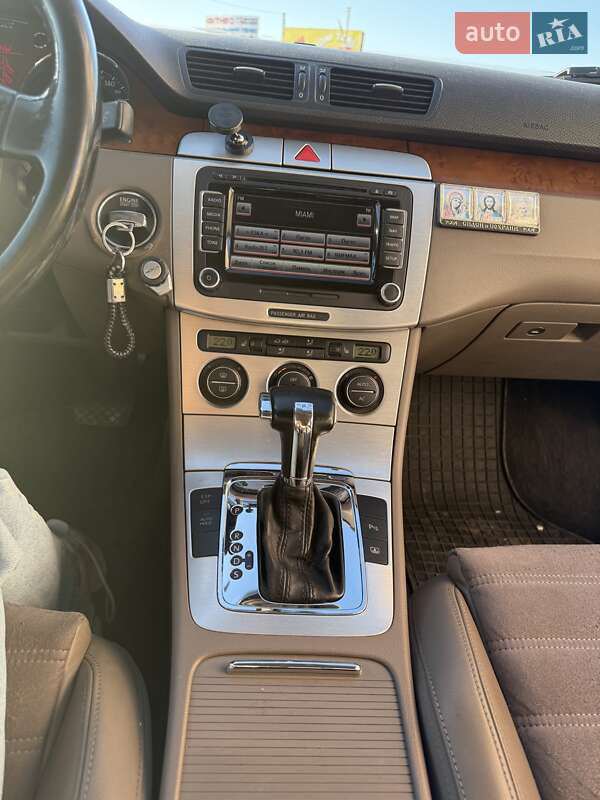 Седан Volkswagen Passat 2008 в Одессе