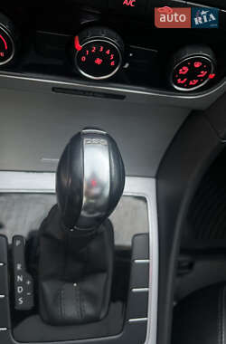 Седан Volkswagen Passat 2012 в 
