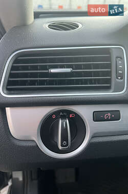 Седан Volkswagen Passat 2012 в 