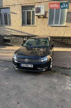 Седан Volkswagen Passat 2013 в Киеве