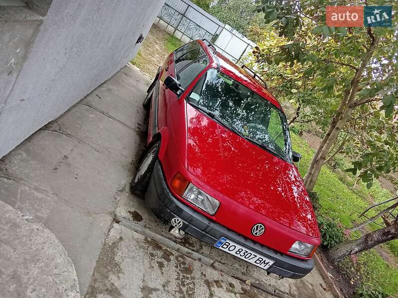 Volkswagen Passat 1990
