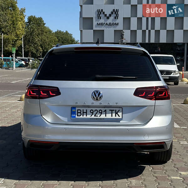 Универсал Volkswagen Passat 2020 в Одессе
