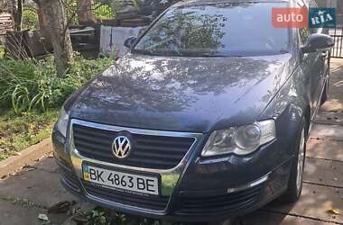 Универсал Volkswagen Passat 2008 в Ровно