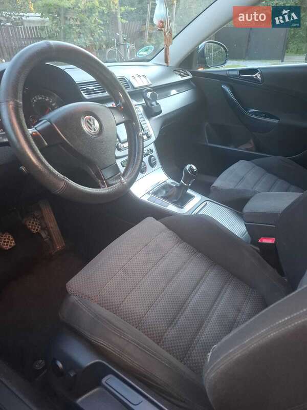 Универсал Volkswagen Passat 2006 в Львове