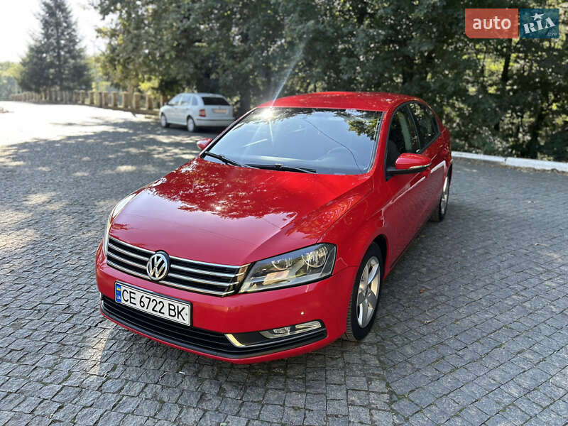 Седан Volkswagen Passat 2013 в Черновцах