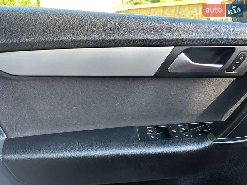 Седан Volkswagen Passat 2013 в Черновцах