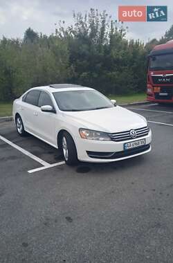 Седан Volkswagen Passat 2013 в Киеве
