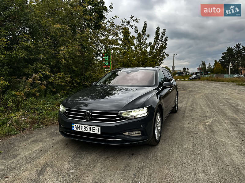 Універсал Volkswagen Passat 2021 в Житомирі