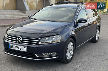 Универсал Volkswagen Passat 2012 в 