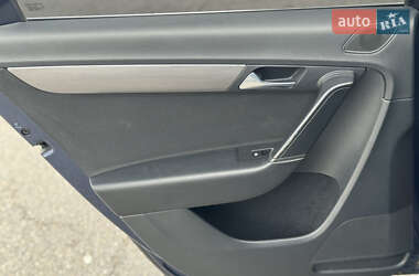 Универсал Volkswagen Passat 2012 в 