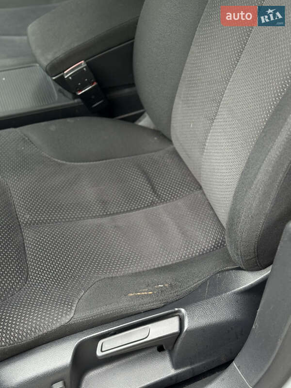 Универсал Volkswagen Passat 2009 в Ровно