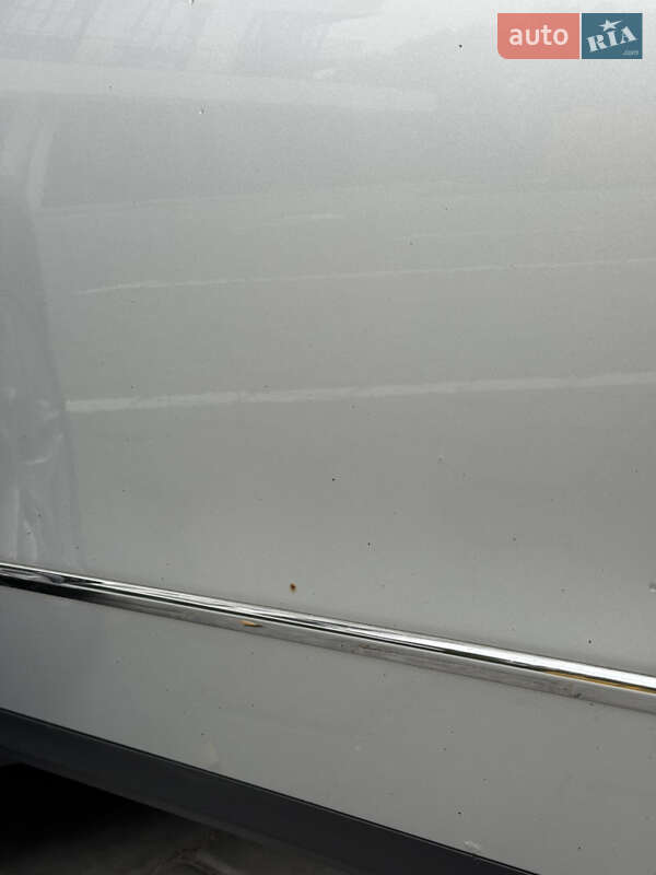 Универсал Volkswagen Passat 2009 в Ровно