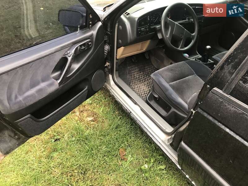 Volkswagen Passat 1992
