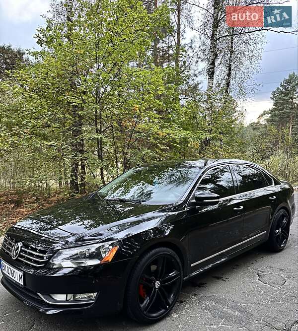 Седан Volkswagen Passat 2012 в Здолбунове