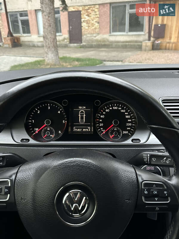 Седан Volkswagen Passat 2011 в Виннице