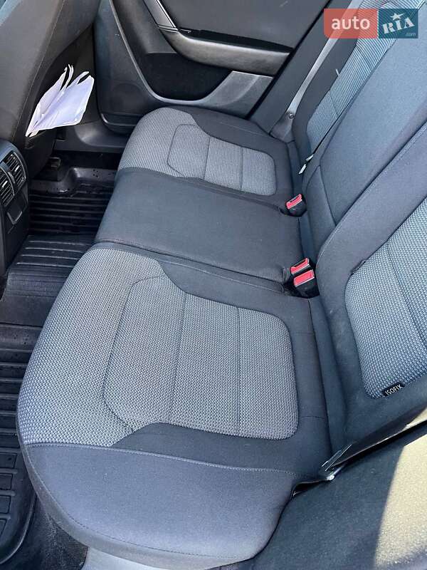 Універсал Volkswagen Passat 2011 в Мукачевому