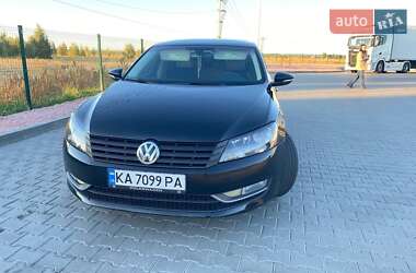 Седан Volkswagen Passat 2012 в Ирпене