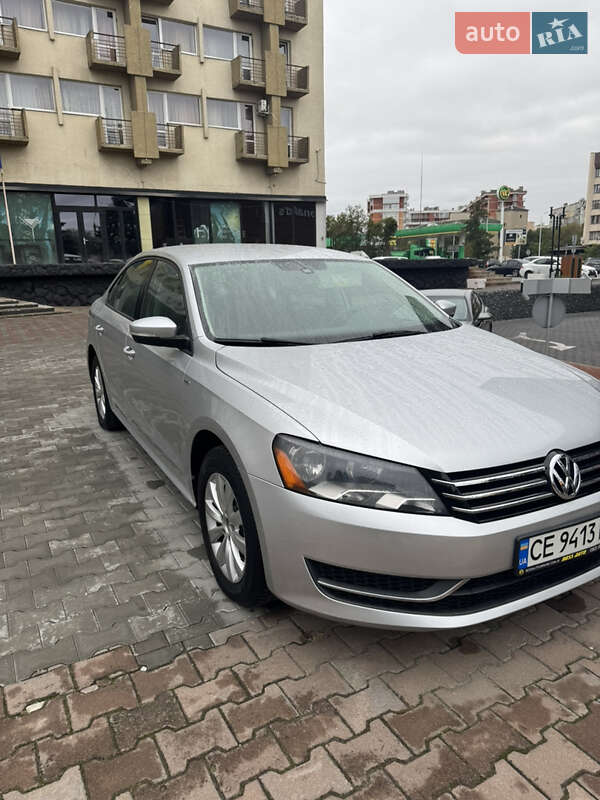 Седан Volkswagen Passat 2014 в Чернівцях