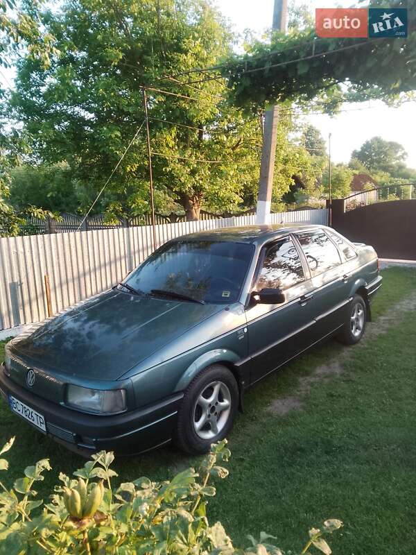 Volkswagen Passat 1990
