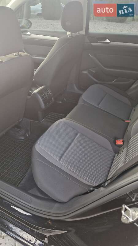 Универсал Volkswagen Passat 2016 в Житомире