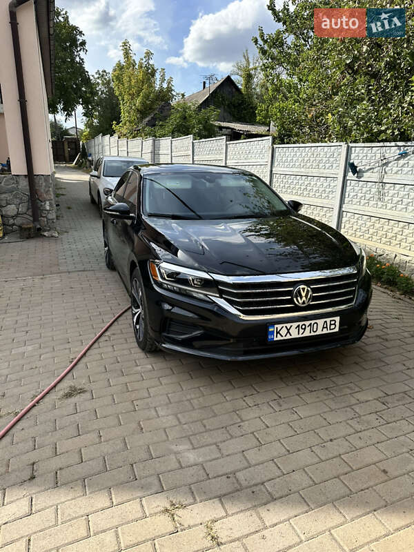 Седан Volkswagen Passat 2020 в Харкові