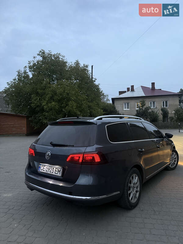 Универсал Volkswagen Passat 2012 в Сторожинце