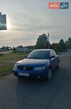 Седан Volkswagen Passat 1996 в Вашковцах