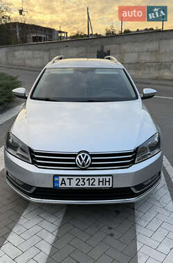 Універсал Volkswagen Passat 2013 в Івано-Франківську