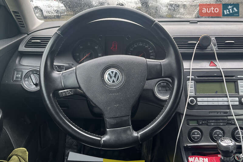 Универсал Volkswagen Passat 2008 в Стрые