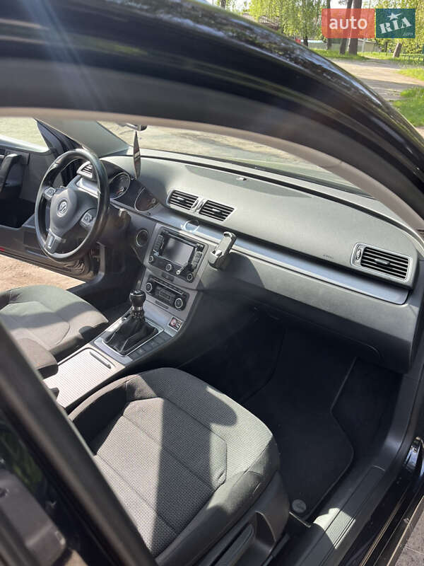 Универсал Volkswagen Passat 2011 в Казатине