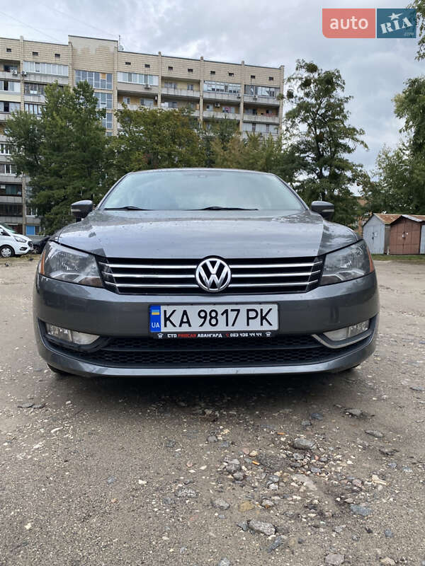 Седан Volkswagen Passat 2015 в Киеве