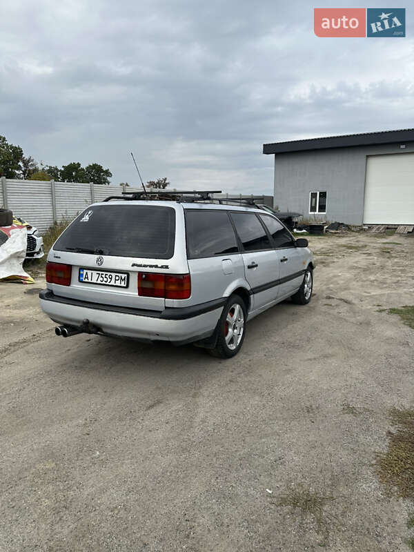 Универсал Volkswagen Passat 1996 в Вышгороде