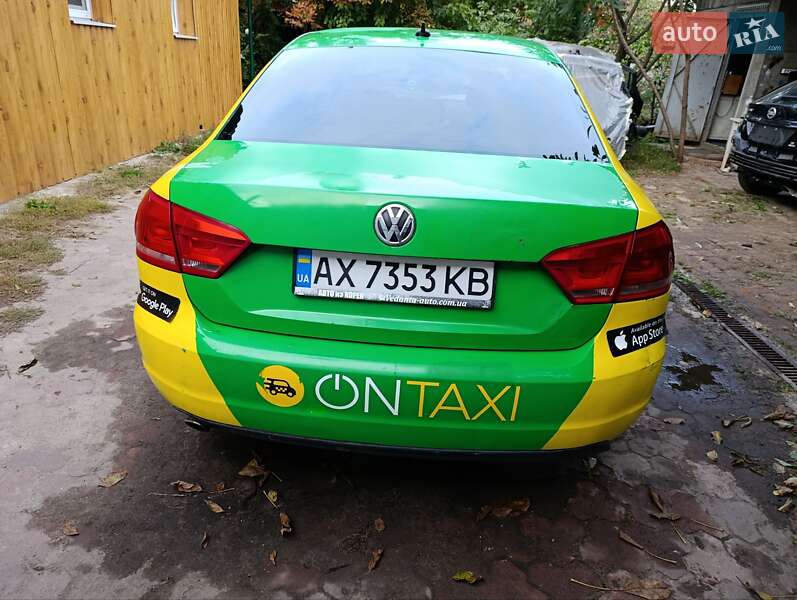 Седан Volkswagen Passat 2012 в Харькове