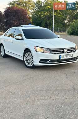 Седан Volkswagen Passat 2015 в Миколаєві