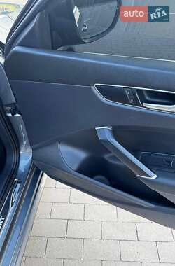 Седан Volkswagen Passat 2016 в 