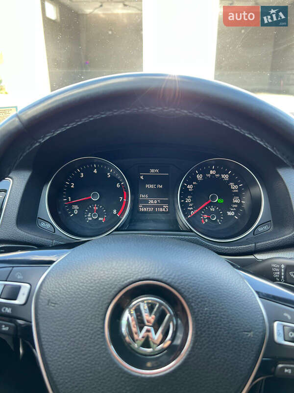 Седан Volkswagen Passat 2016 в Немирове